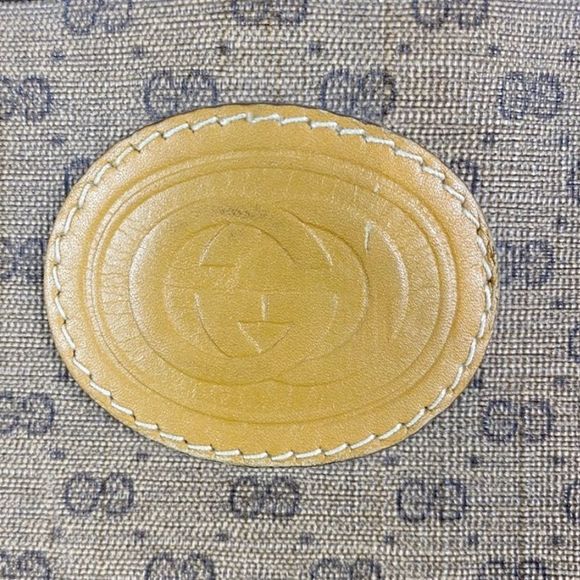 Vintage Gucci Tan Canvas Shoulder Bag - 14" x 16" x 3” - Picture 2 of 10